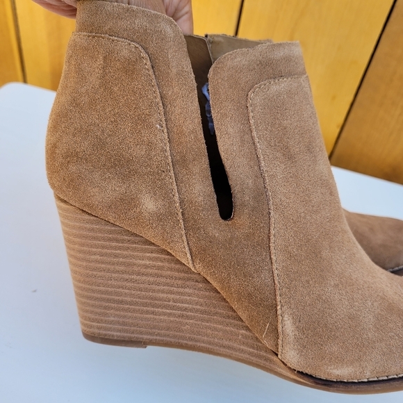 LUCKY BRAND SUEDE ANKLE WEDGE BOOTIES SZ 10 - Picture 6 of 16